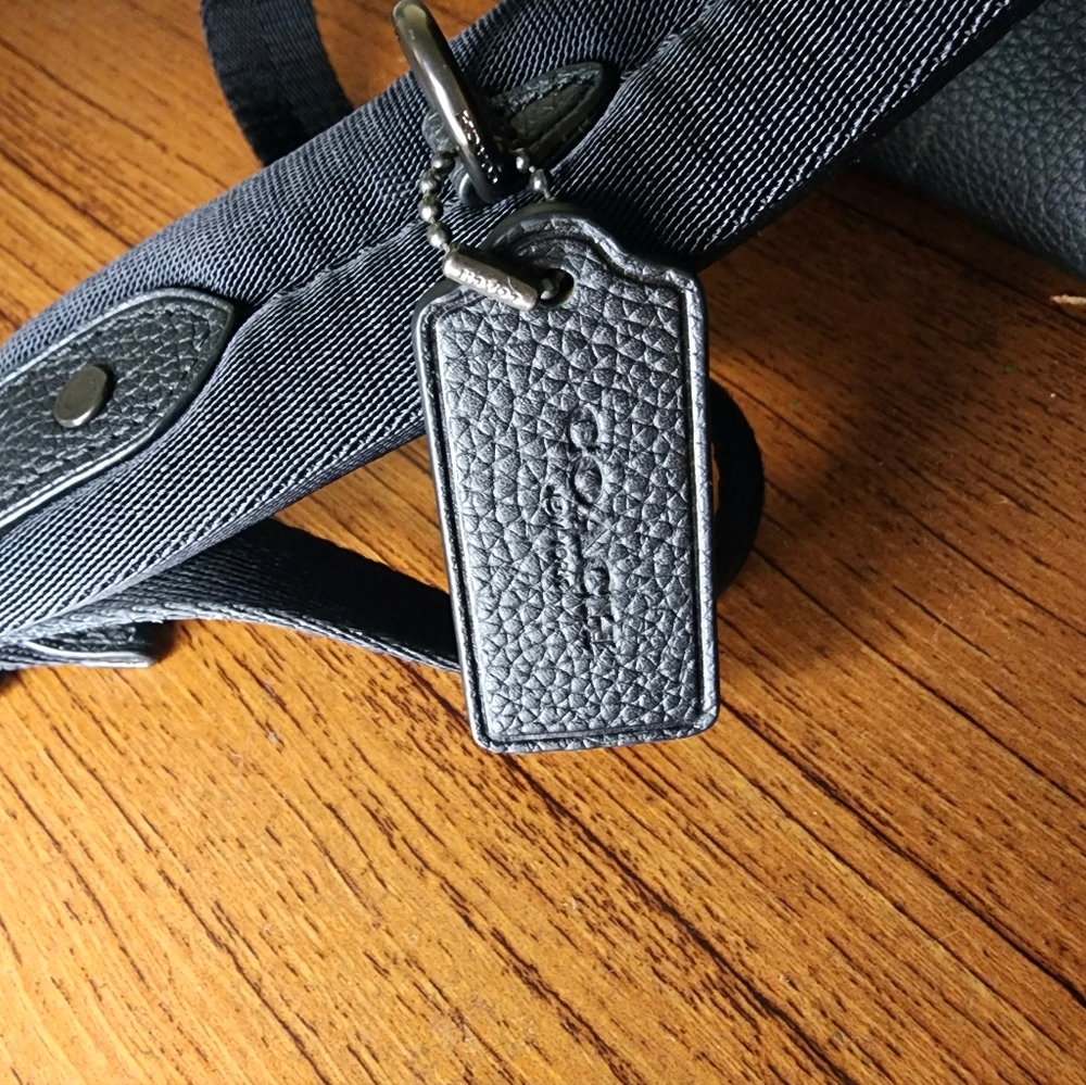 Coach Mens Hitch Backpack - Picture 4 of 6